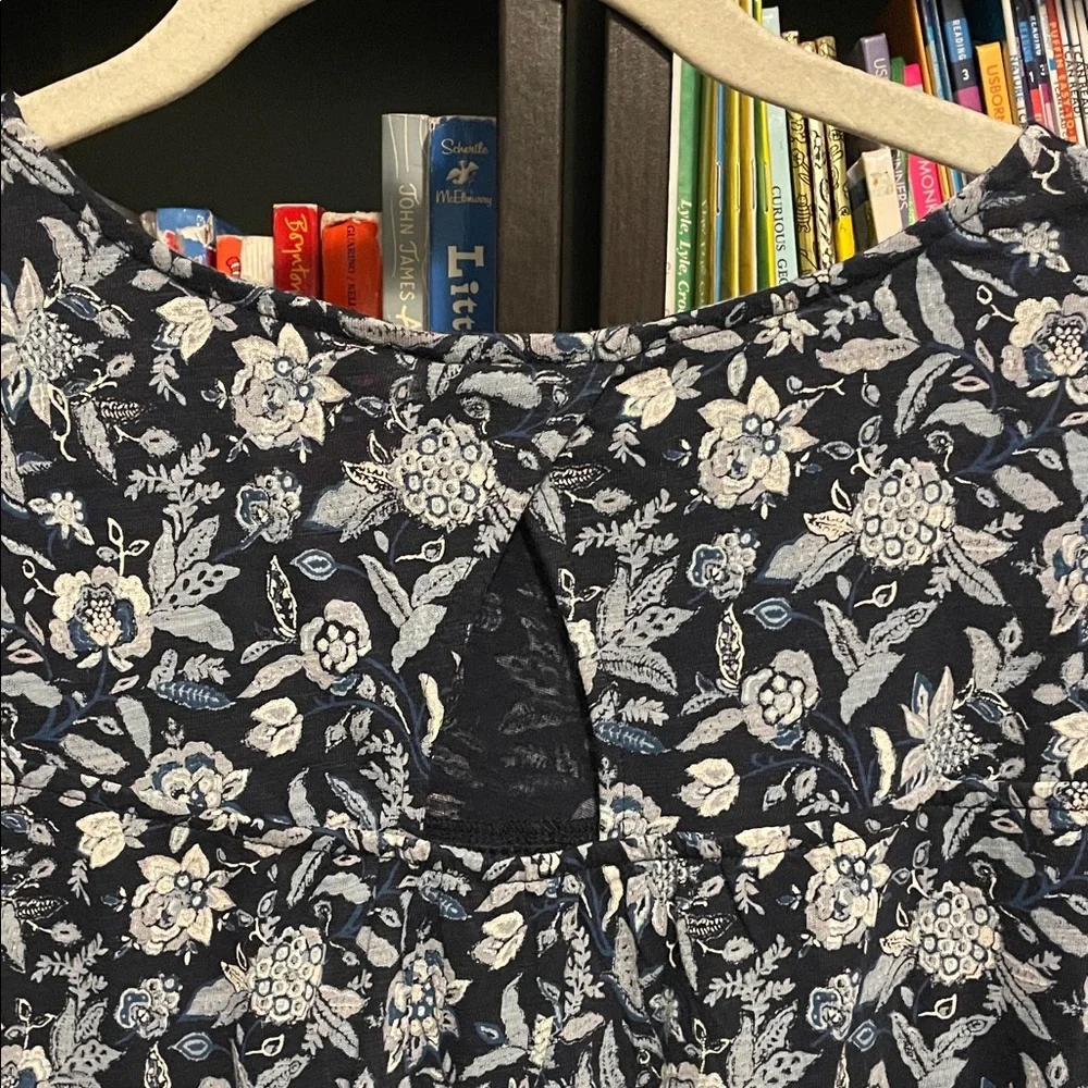 Lucky Brand Navy and White Floral Top - Picture 4 of 6